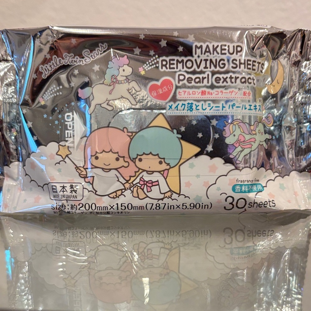 Hello Kitty Makeup Removing Sheets - Pink and Blue
